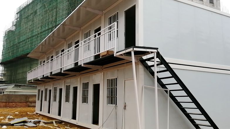 南寧江南區(qū)工地住人集裝箱打包箱案例