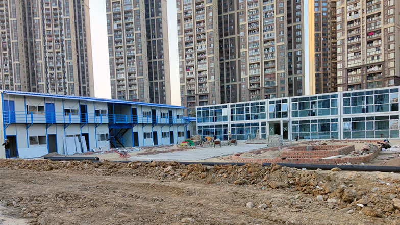 南寧柳沙荔英中學項目工地打包箱活動板房案例